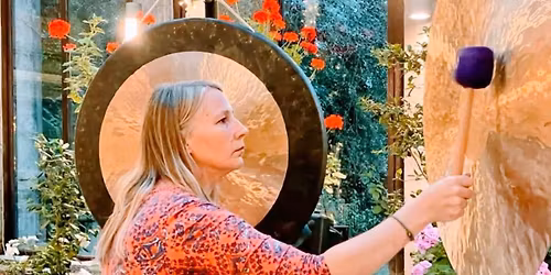 \u2728Sound Bath with The Happy Vibe\u2728