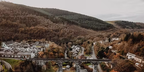 Welsh National Theatre: Matthew Rhys Performs Playing Burton