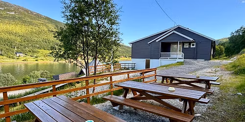 V\u00e5rmarked p\u00e5 V\u00e5rglimt med kaf\u00e9