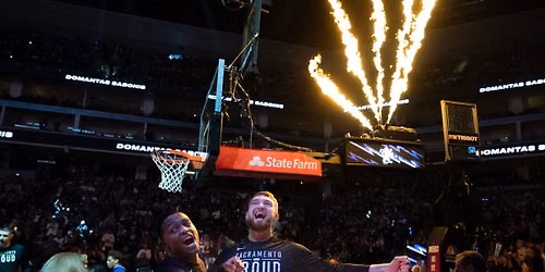 Phoenix Suns at Sacramento Kings at Golden 1 Center