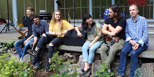 Konzert der Band Eil\u00e4nd in der Musikmuschel