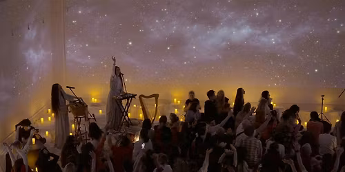 Rising Moon Kirtan\/ Live Music Meditation\/M\u00fcnchen