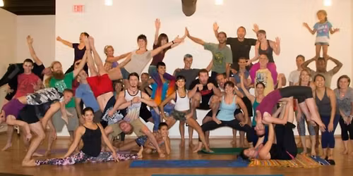 Monday Acroyoga Class - Splinter Collective - 6pm