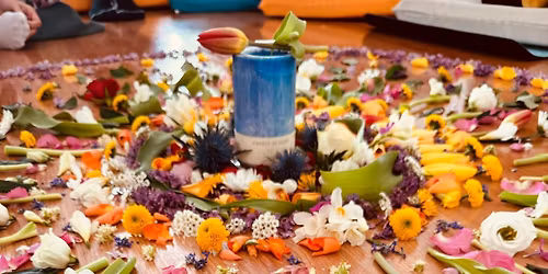 Kv\u011btinov\u00e1 mandala za m\u00edr