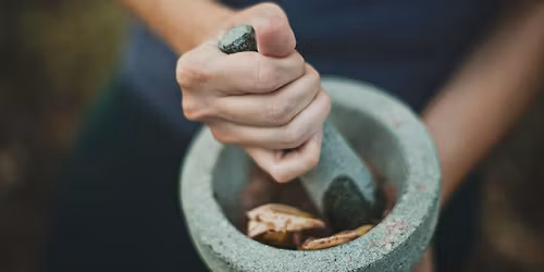 From Stone to Color: Making Pigment From Place (Dubuque)