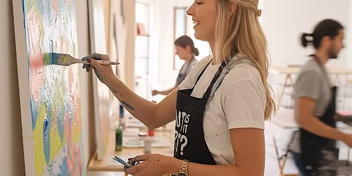 BLACK WEEK DEAL: Abstract & Action Painting Workshop Hamburg auf Gro\u00dfformat