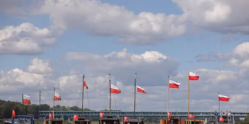 Manewry \u0141odzi Wi\u015blanych pod bia\u0142o-czerwon\u0105