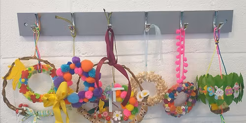 12 Crafts of Christmas Week 11 - Indoor Wreaths