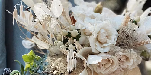 Pumpkin and petals - Halloween floral workshop