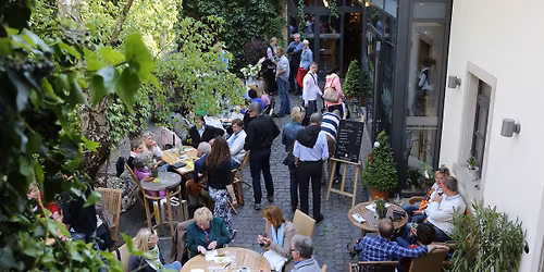 Fr\u00fchling im Posthof