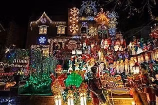 Brooklyn Dyker Heights and Manhattan Christmas Lights Bus Trip 2025