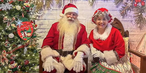 Santa \ud83c\udf85\ud83c\udffb & Mrs. Claus \ud83e\udd36 are coming to Alice Jules
