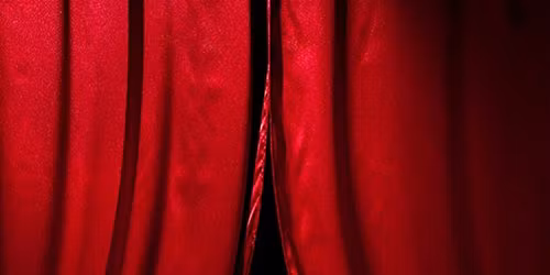 \ud83c\udfad Th\u00e9\u00e2tre : une poussi\u00e8re dans l\u2019moteur