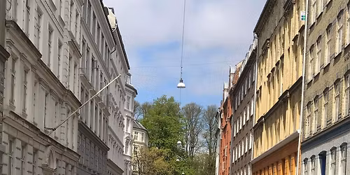 For\u00e5rsloppemarked i Elmegadekvarteret