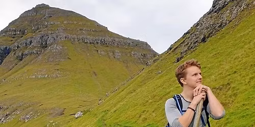 Pilgrimsforedrag II: Hvordan finder man retning i ungdomslivet?" ved Frederik Christensen