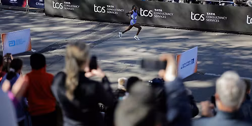 2025 East Side Grandstands Seating at the TCS New York City Marathon