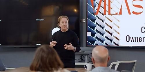Secret to Smarter Teams: AI as the Glue Between Your People & Processes