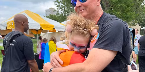 FREE HUGS - TWIN CITIES 2028