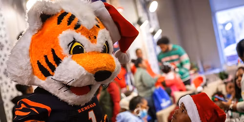 MADISONVILLE HOLIDAY TOY AND BOOK GIVEAWAY 2025