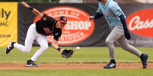 Fargo-Moorhead RedHawks at Lake Country DockHounds at Wisconsin Brewing Company Park