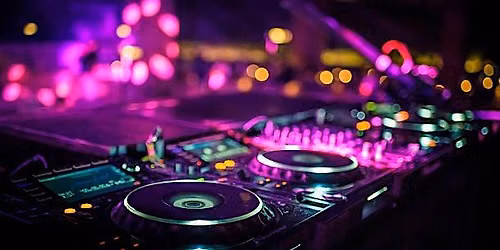 DJs Riva & Bianca