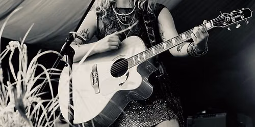 Live music with Leah Wilcox