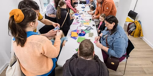 Drop-in family craft workshops with Art in the Park