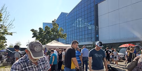 Herbstmarkt & Fooodtrucks&Tr\u00f6del beim XXXLUTZ\/HIENDL Neu\u00f6tting zum Verkaufsoffenen Sonntag ab 12 Uhr