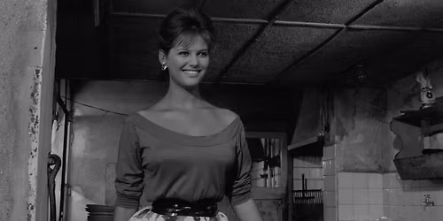 Claudia Cardinale | "T\u00fcdruk kohvriga" (La ragazza con la valigia)