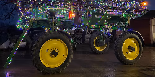 Csornai f\u00e9nytraktoros felvonul\u00e1s