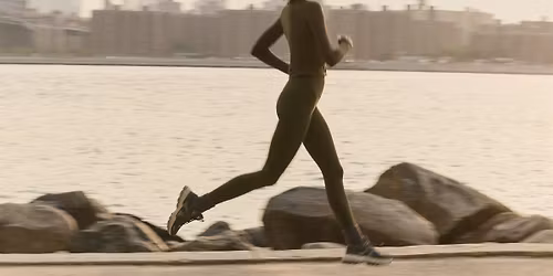 Vuori Fashion Square Run Club