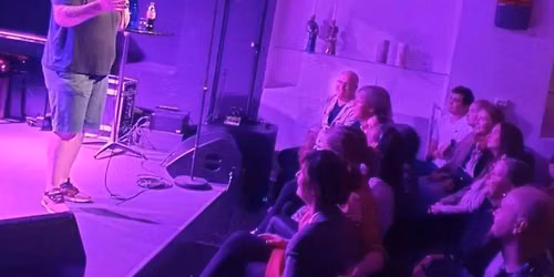 Standup klubbkveld i november \ud83c\udf41\ud83d\udc7b
