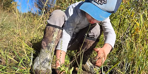  In Mud: Nature-based early childhood education