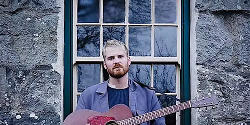 NOSON YNG NGHWMNI: Gwylim Bowen Rhys // An evening with Gwilym Bowen Rhys