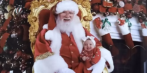 Free Family Photos with Santa at Marbella Country Club