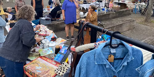 LOPPEMARKED I T\u00d8JHUSHAVEN