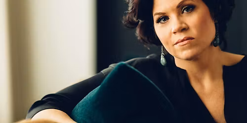 Typhanie Monique & Friends: a Jazzy Christmas with R&B