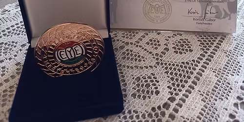 M\u00e1tragy\u00f6ngye \u00e9s Damona csaladi nap