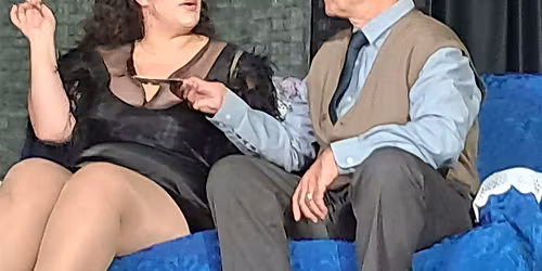 Maribel y la extra\u00f1a familia