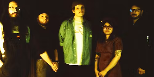 Crumbcatcher and worseforwear