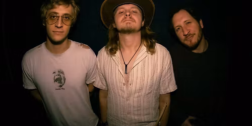 Bedford live at Ray Leo's