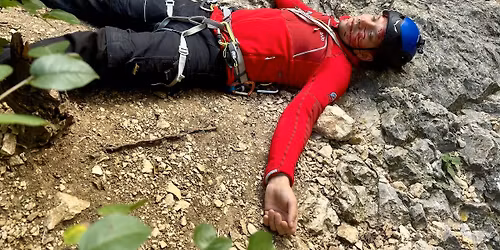 Outdoor els\u0151seg\u00e9ly tanfolyam (nem csak) - hegy \u00e9s sziklam\u00e1sz\u00f3knak