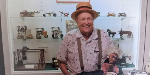 THE BIG SHOW Midwest Collectors Toy Show