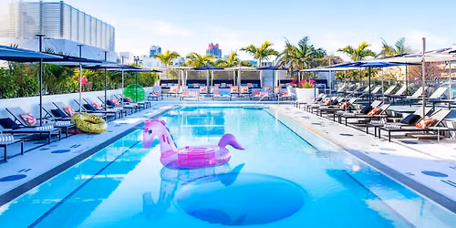 Sunday Pool Party 