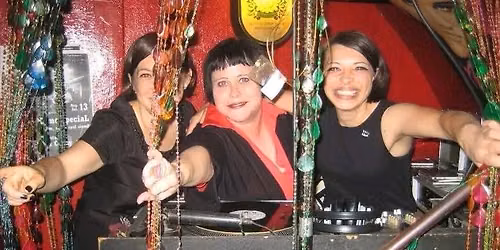 The Bumblebees - Three Nice Ladies Play Nice Music -  Sixties Britpop Indie Punk  *Eintritt frei*