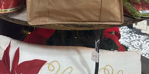 Gift w\/Purchase - Small Business Saturday