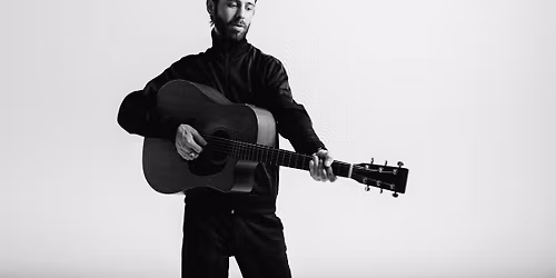 Laurence Jones Acoustic \/ Amy Eftekhari live at The Marr\u2019s Bar, Worcester