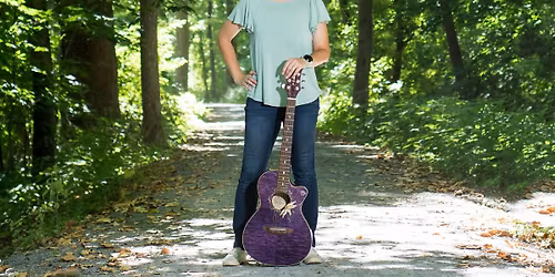 Jeni Hackett at Finola's Irish Pub