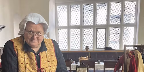  Gwraig hysbys \/ Tudor wise woman 