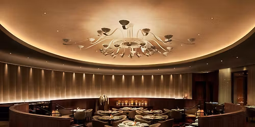 The Miami Beach EDITION: Global Expressions with Mo\u00ebt Hennessy